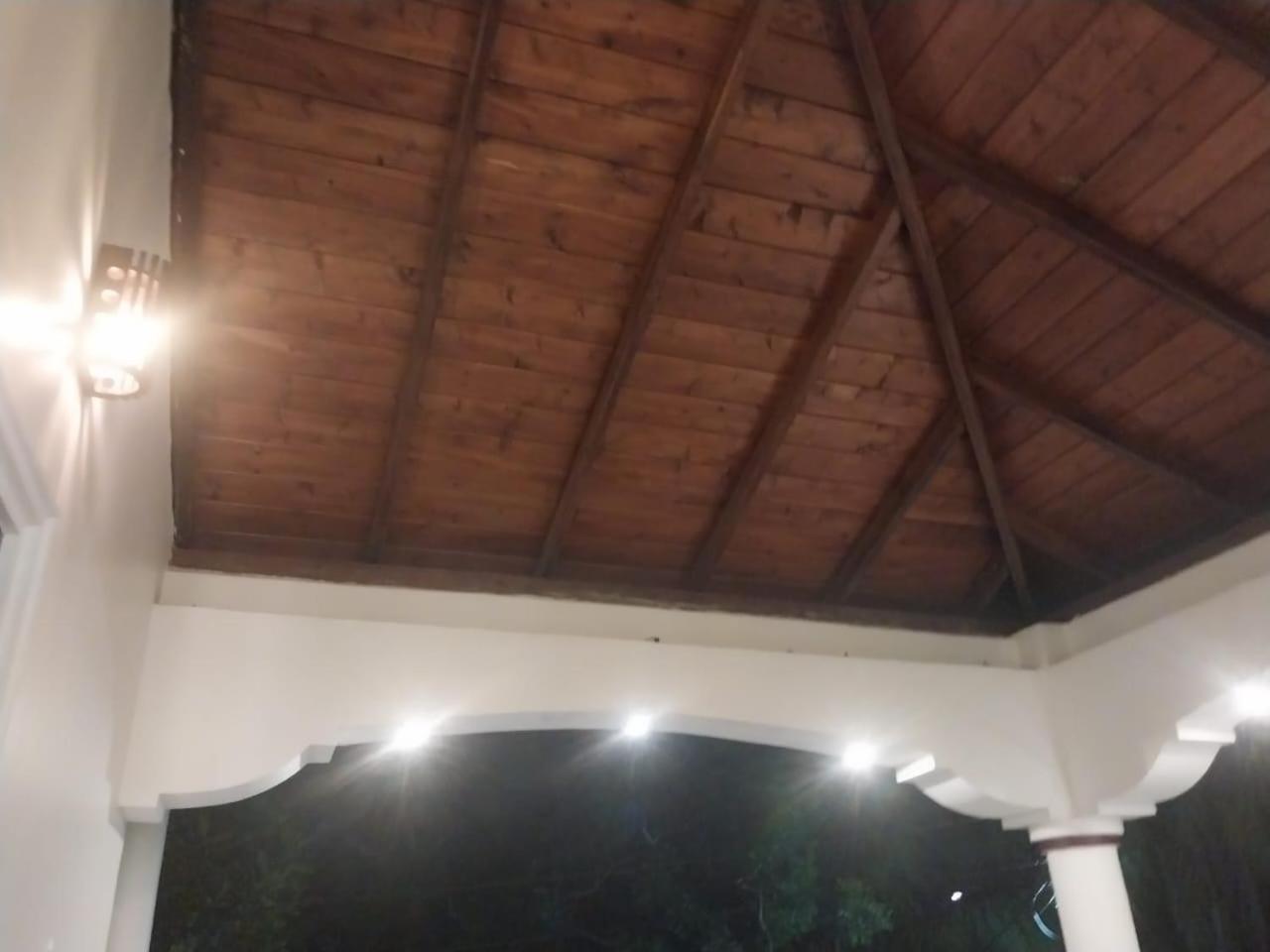 Javi Holiday Home Trincomalee Exterior foto
