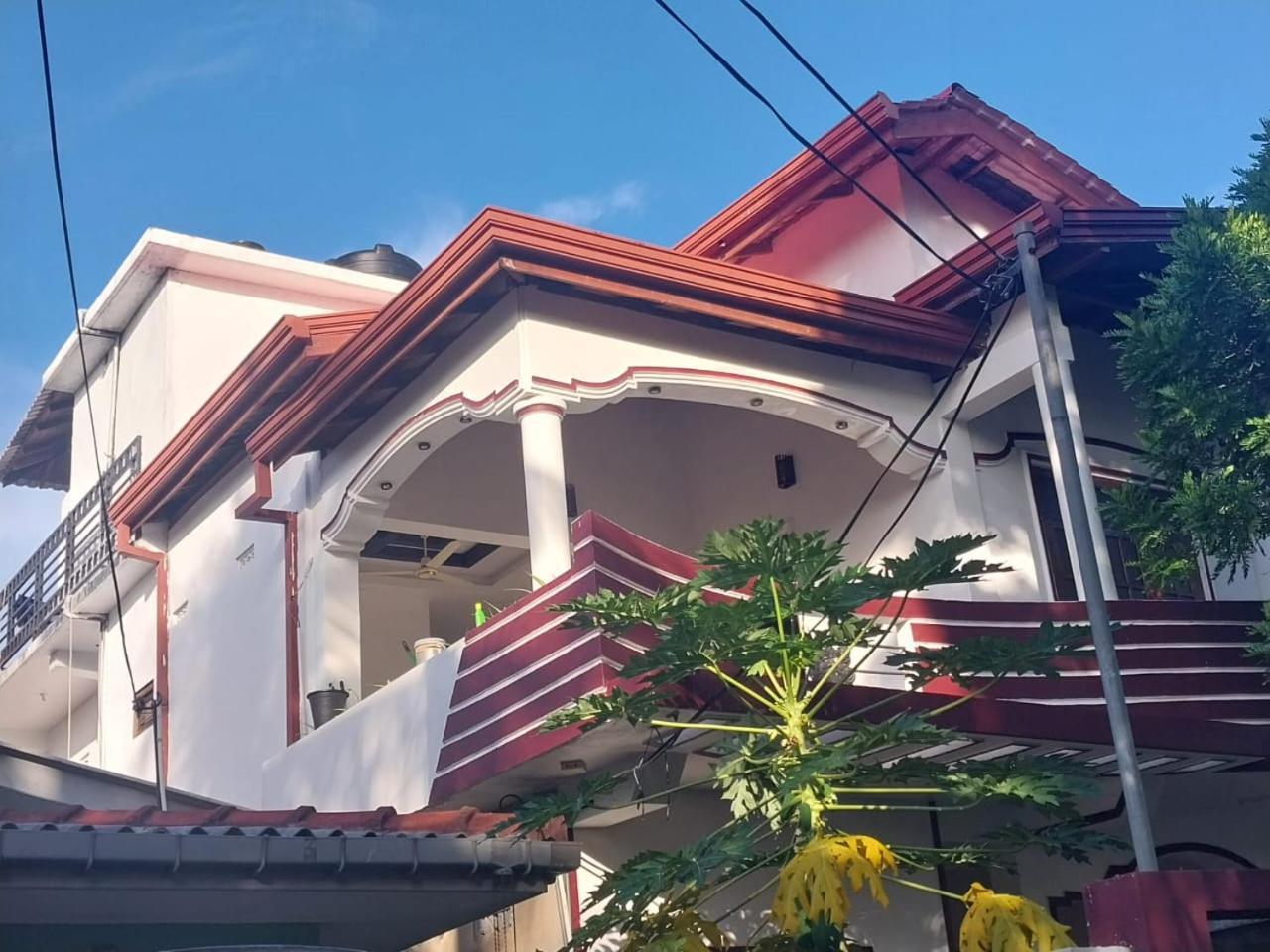Javi Holiday Home Trincomalee Exterior foto