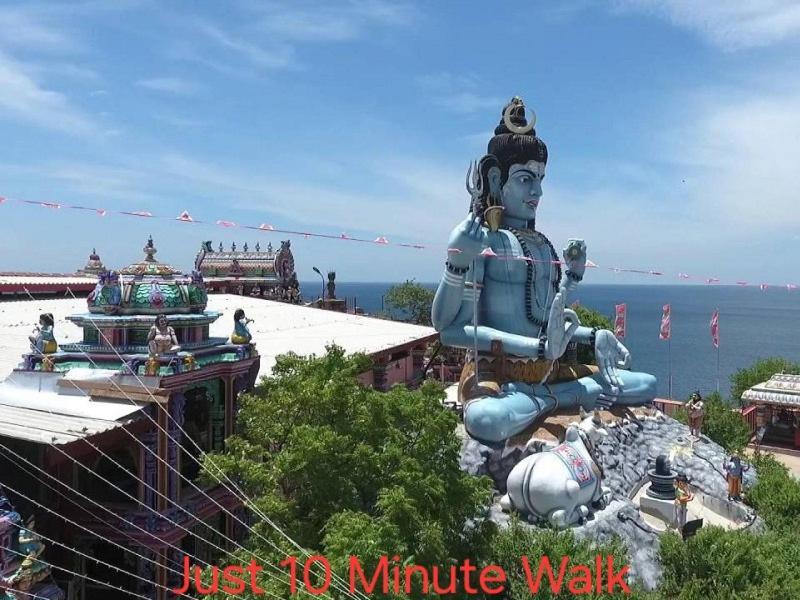 Javi Holiday Home Trincomalee Exterior foto